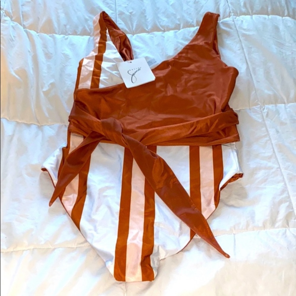 Baiia Tanami Reversible Wrap Suit Size 12